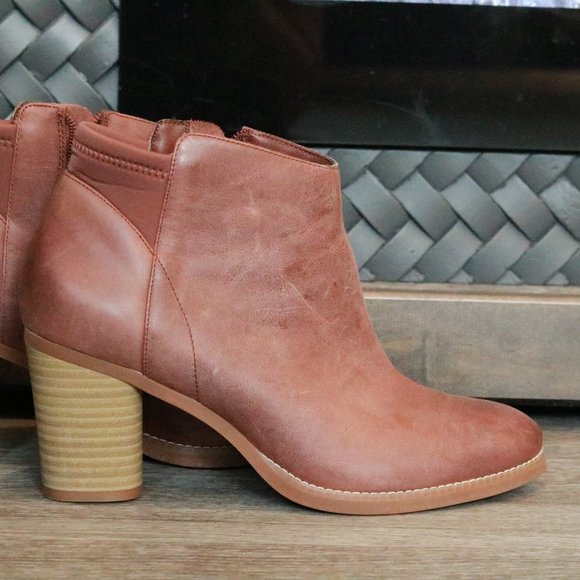 Softwalk Kora Booties - Picture 2 of 8